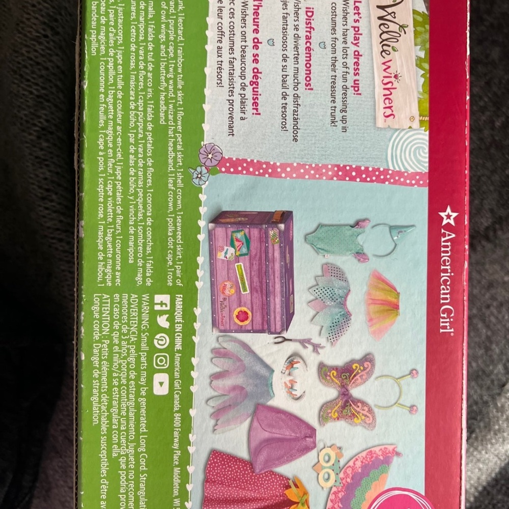 wellie wishers dress up trunk